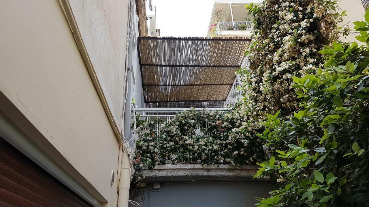 Cozy Seaside Studio In Lemos Vouliagmenis Athena Bagian luar foto